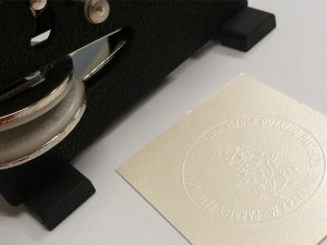 suchy_stempel_tloczenie