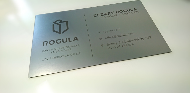 Szyld kancelarii adwokackiej i mediacyjnej